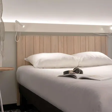 Ibis Paris Rueil Malmaison Hotel Exterior photo
