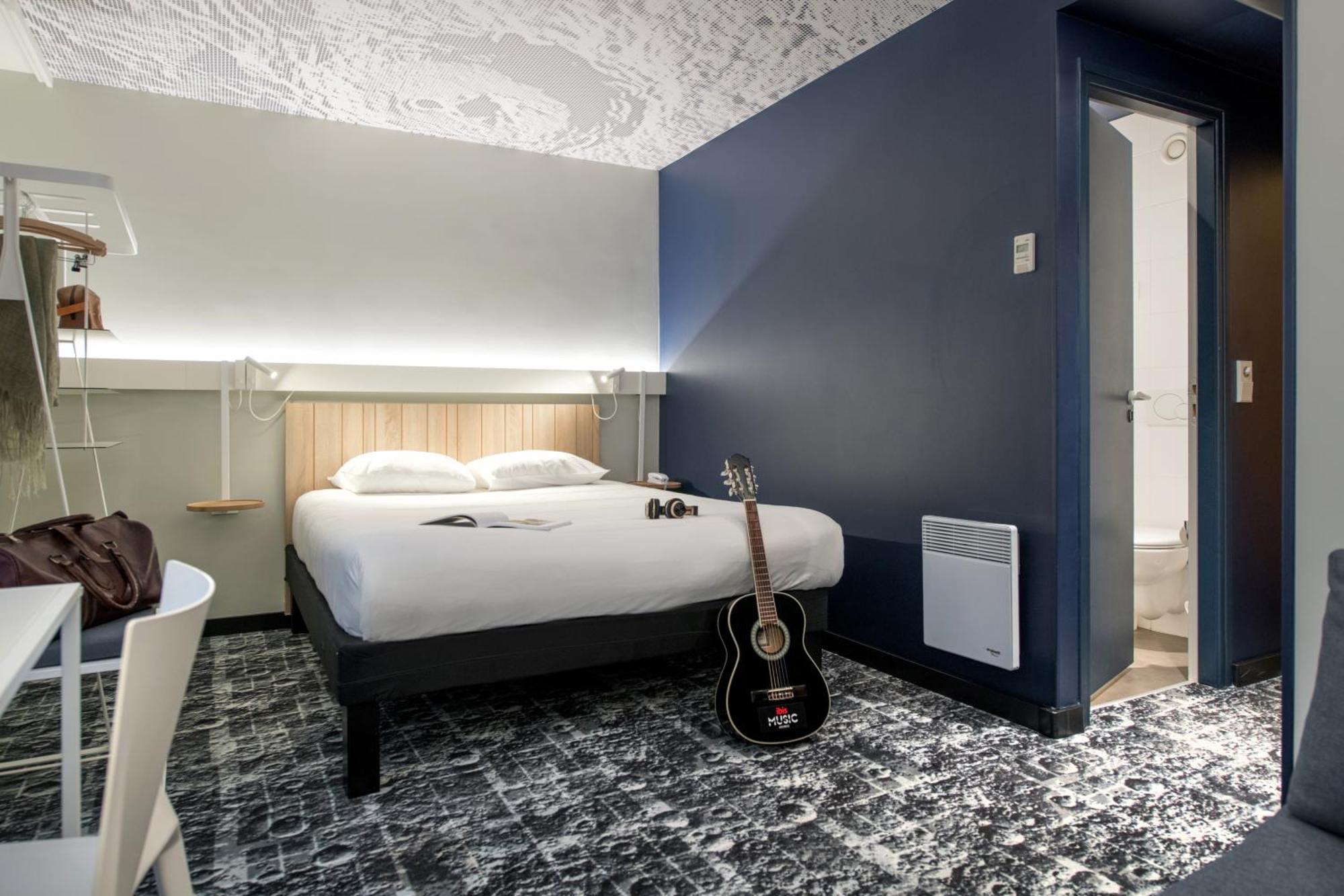 Ibis Paris Malmaison Hotel 3*
