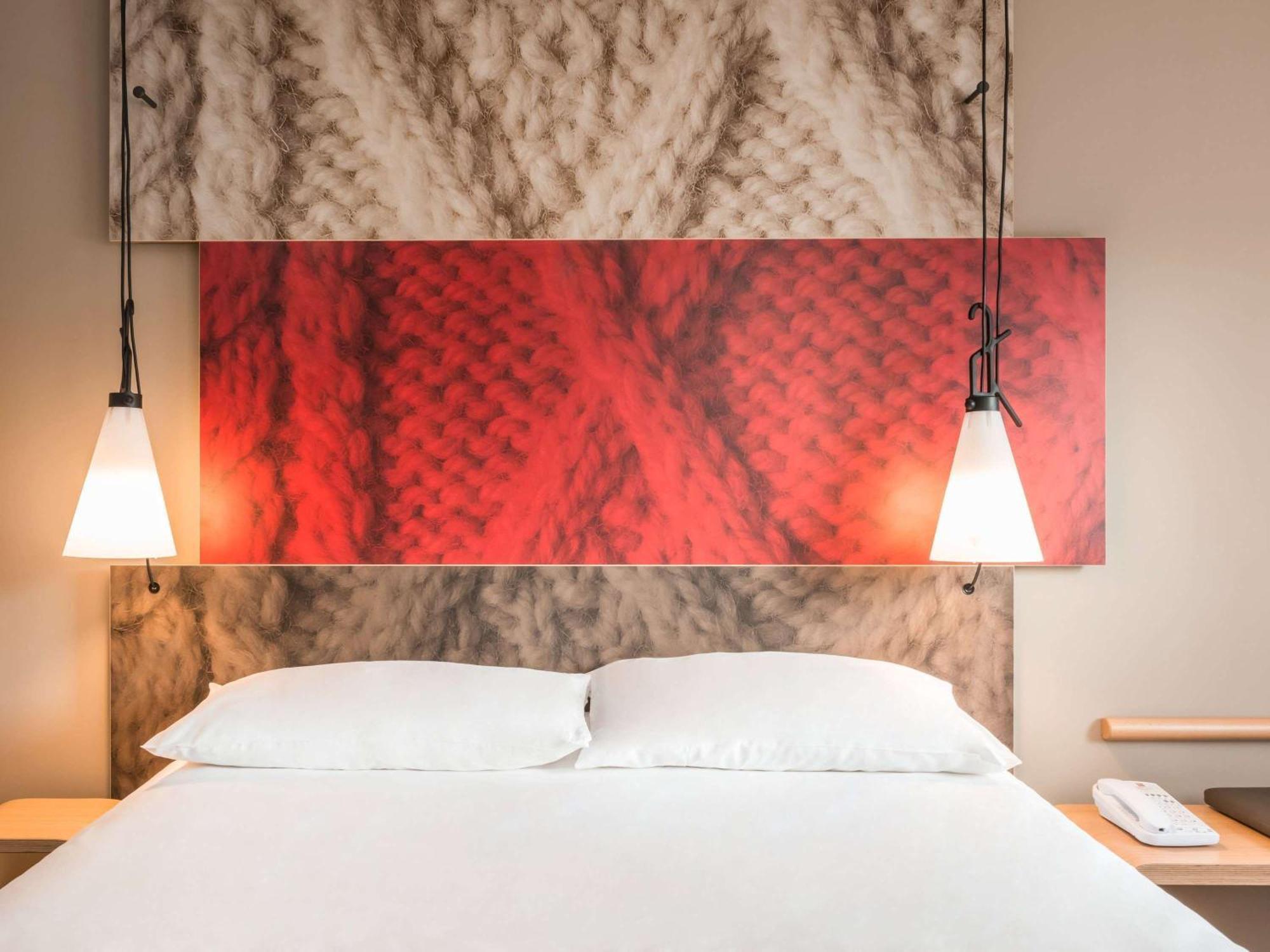 Hotel Ibis Paris Malmaison 3*