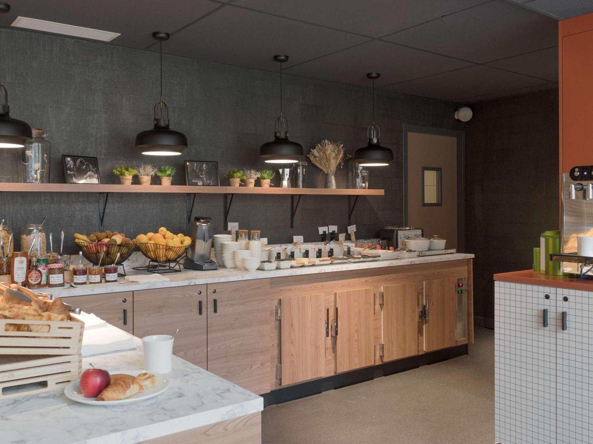 Ibis Paris Malmaison 3*