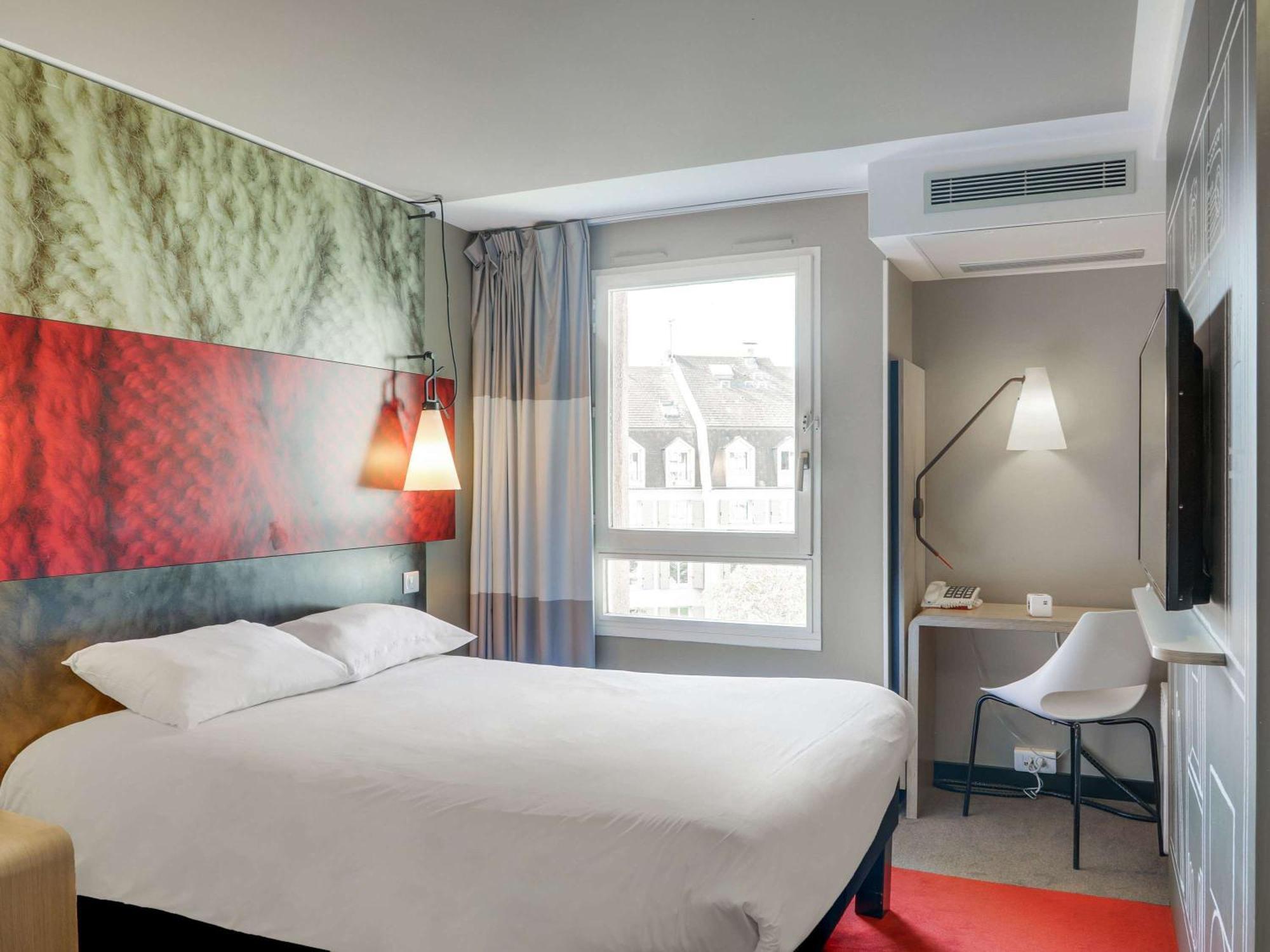 Hotel Ibis Paris Malmaison 3*